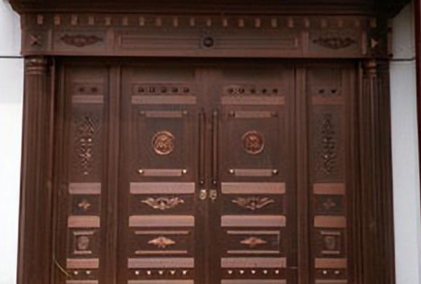 沈陽銅門廠家探討四開銅門的優(yōu)勢