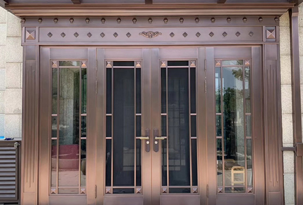 沈陽(yáng)銅門(mén)廠(chǎng)家生產(chǎn)服務(wù)詳述：銅門(mén)制造的精細(xì)工藝流程